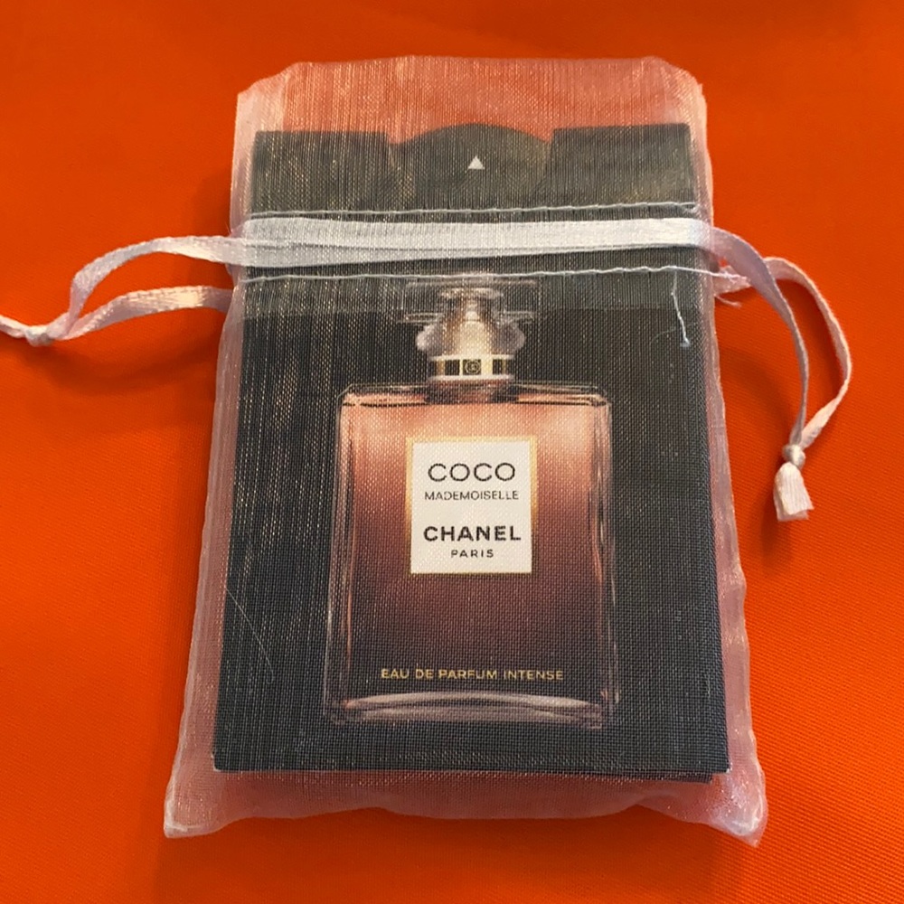 Coco - Chanel Paris - Spray Samples w/Sachet